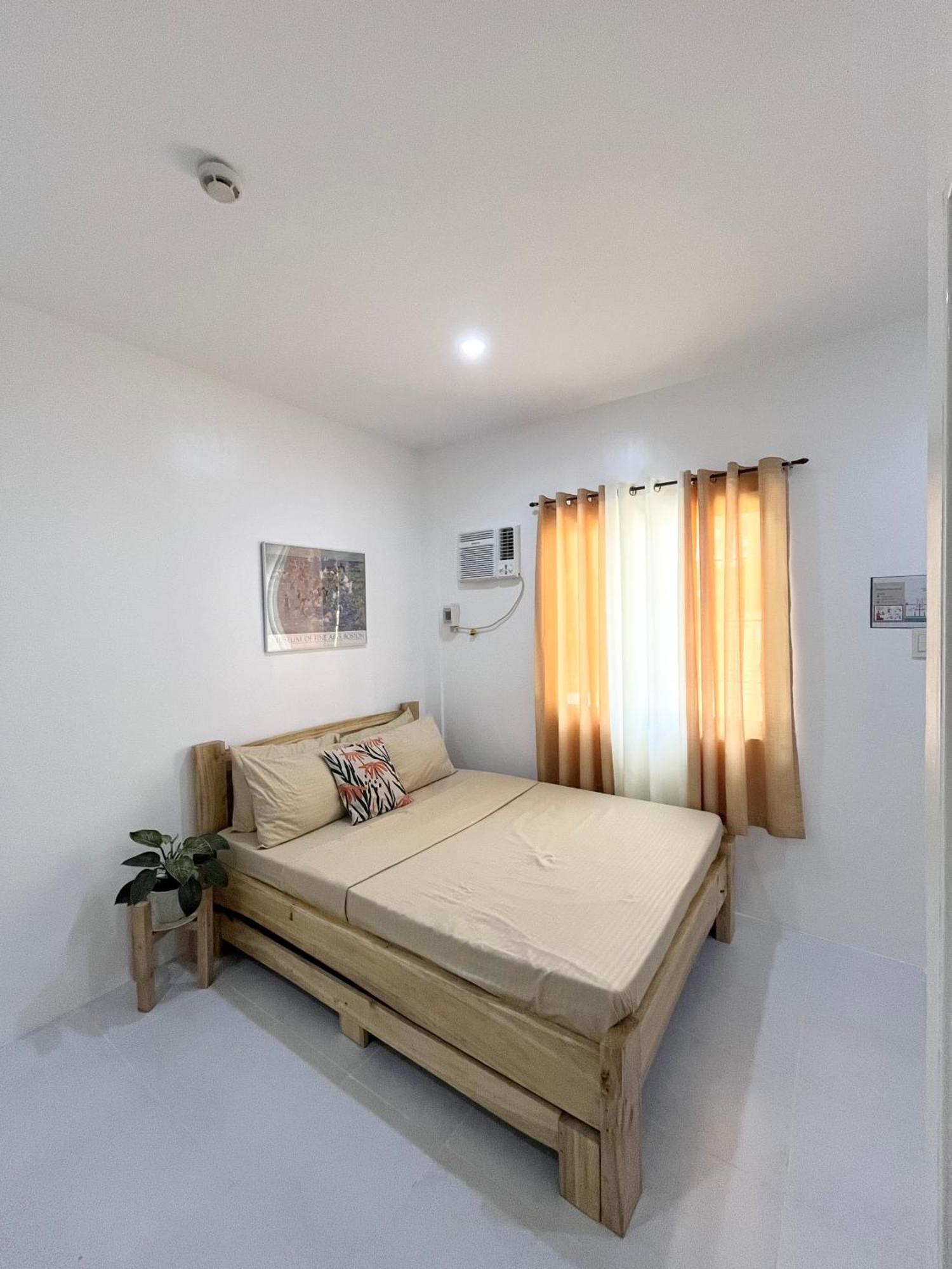 Sunnydale Apartelle -Room Accommodation Near Calatagan Beach Resorts Batangas Luaran gambar