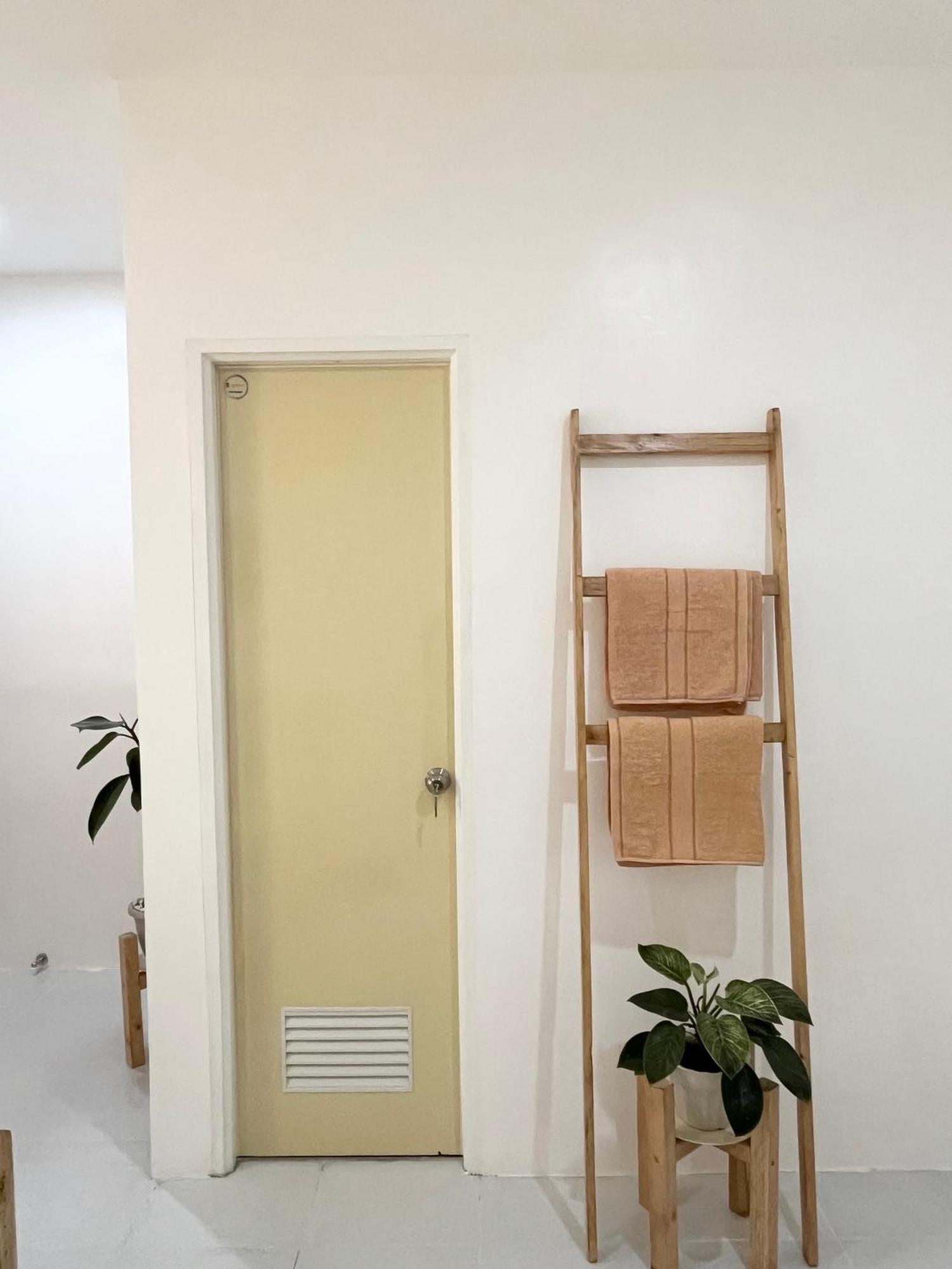 Sunnydale Apartelle -Room Accommodation Near Calatagan Beach Resorts Batangas Luaran gambar